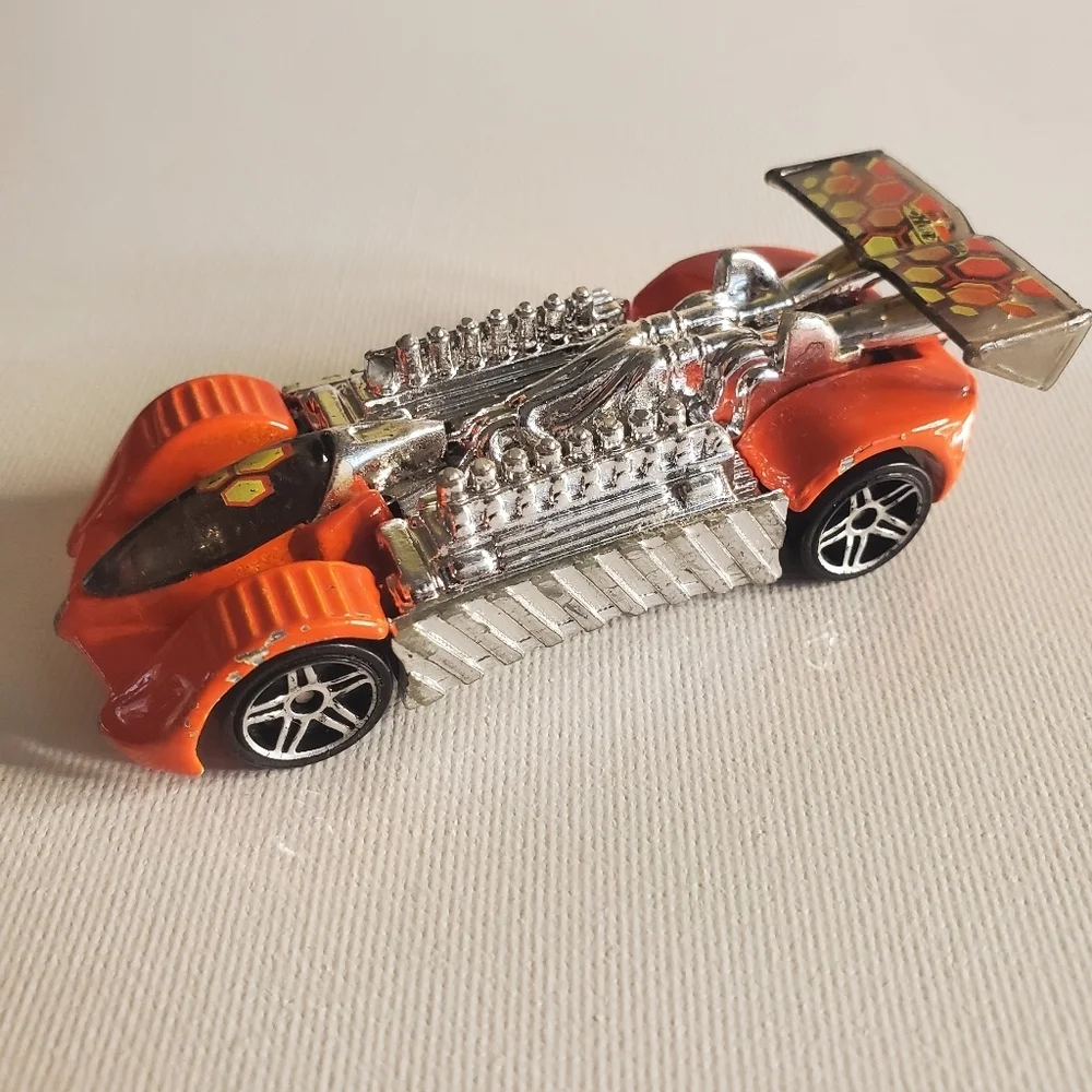 Vintage 2000- Krazy 85 Hot Wheel